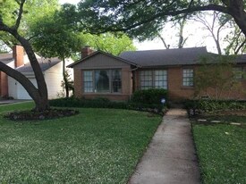3737 Shelby Dr in Fort Worth, TX - Building Photo