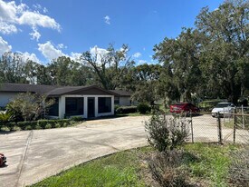 124 6th St W in Wahneta, FL - Building Photo