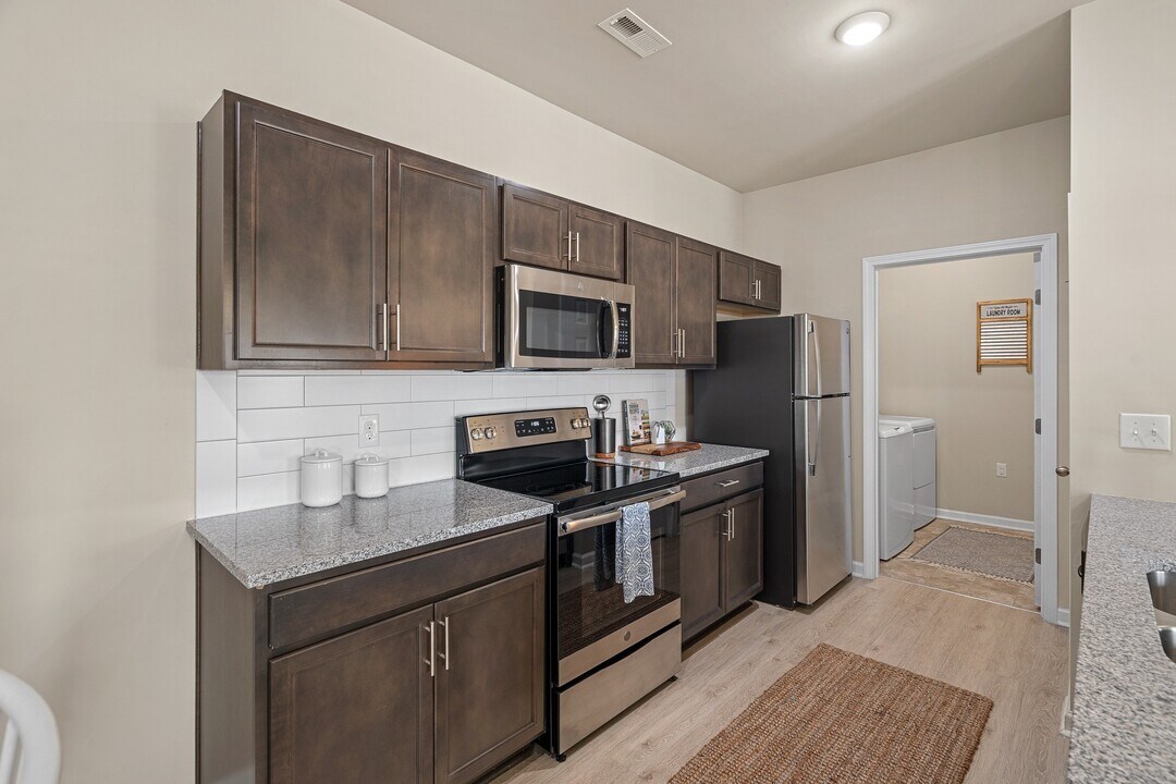 Hawthorne at the Bend in Hampstead, NC - Building Photo