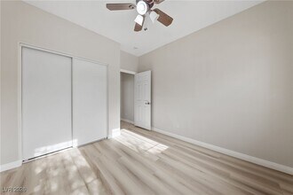 11062 Evvie Ln in Las Vegas, NV - Building Photo - Building Photo
