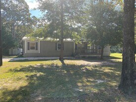 89 Pine Oak Ln in Huntsville, TX - Building Photo