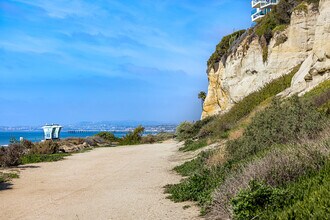 226 Avenida Pelayo, Unit A in San Clemente, CA - Foto de edificio - Building Photo