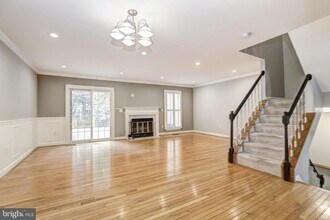 41 Battersea Bridge Ct in Timonium, MD - Building Photo - Building Photo