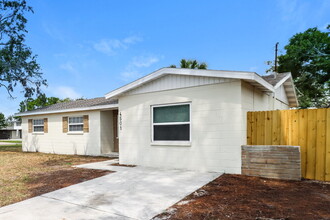 4501 Indianapolis St NE in St. Petersburg, FL - Building Photo - Building Photo