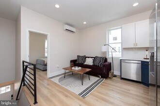 2001 S Norwood St in Philadelphia, PA - Building Photo - Building Photo