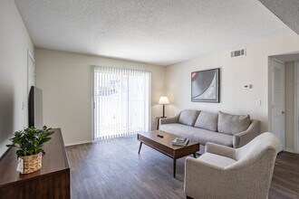 The Trails of Dickson Apartment Homes in Dickson, TN - Foto de edificio - Interior Photo