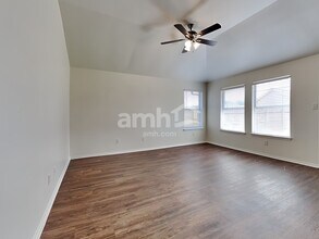 1607 Tampa Bay Dr in Dallas, TX - Foto de edificio - Building Photo