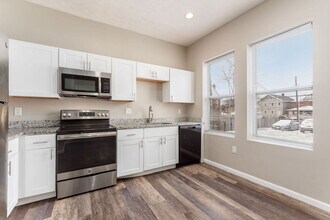 1363 Summit St in Columbus, OH - Building Photo - Building Photo