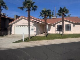 4928 N Thorne Ave in Fresno, CA - Building Photo
