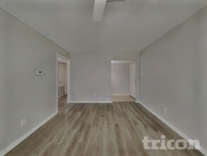 6422 French Chateau Dr in Houston, TX - Building Photo - Building Photo