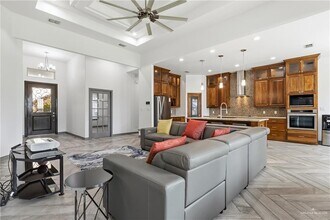 19 W Red River Ave in Edinburg, TX - Building Photo - Building Photo