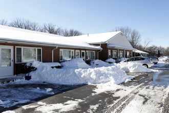 169 Medway Rd in Milford, MA - Foto de edificio - Building Photo