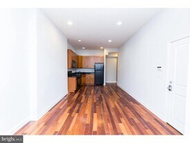 931 N 19th St in Philadelphia, PA - Building Photo