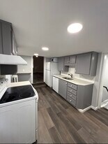 57 Bridge St, Unit B in Milford, NJ - Building Photo