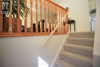 893 Lawson Rd in London, ON - Building Photo - Building Photo