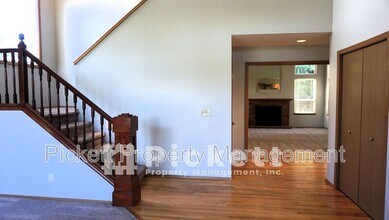 12443 Mt Worthington Loop NW in Silverdale, WA - Building Photo - Building Photo