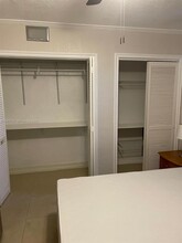 4717 Washington St in Hollywood, FL - Building Photo - Building Photo