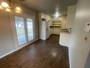 1331 Denison Dr in Norman, OK - Building Photo - Building Photo