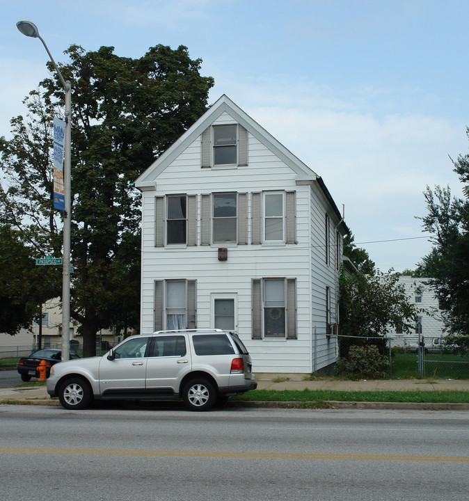 500 E Patapsco Ave in Baltimore, MD - Building Photo