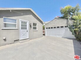8519 Hargis St in Los Angeles, CA - Building Photo