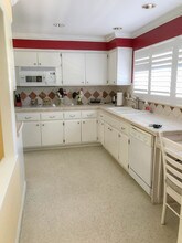 1398 SW 9th St in Boca Raton, FL - Foto de edificio - Building Photo