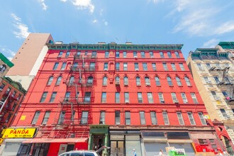 21 Catherine St in New York, NY - Building Photo - Building Photo