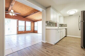2908 Bucida Dr in Sarasota, FL - Building Photo - Building Photo