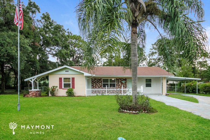 5515 E Live Oak Ln in Inverness, FL - Building Photo
