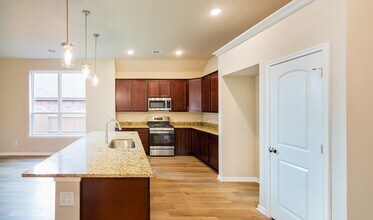 3526 Pinevale Ct in Conroe, TX - Building Photo - Building Photo