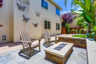 290 Diamante Way in Oceanside, CA - Building Photo - Building Photo