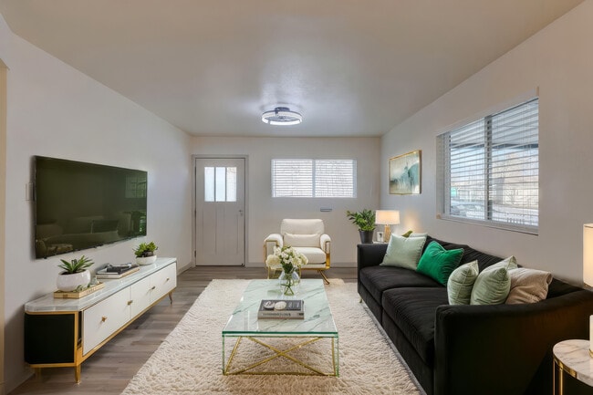 1149 Victor St in Aurora, CO - Foto de edificio - Building Photo