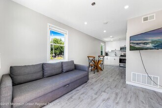 167 Witmer Pl, Unit 2 in Long Branch, NJ - Building Photo - Building Photo