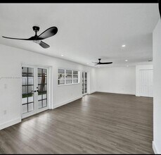 11550 SW 80th Terrace in Miami, FL - Building Photo - Building Photo