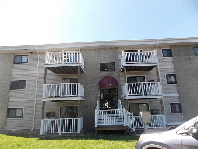 property at 35 Hosmer St