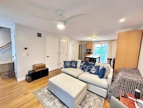 364 Sumner St in Boston, MA - Building Photo - Building Photo