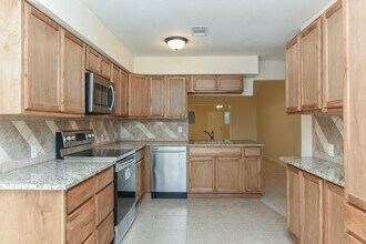 18610 Anne Dr in Houston, TX - Foto de edificio - Building Photo