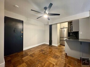 East 58th Street, Unit 1B in New York, NY - Building Photo - Building Photo