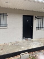 1718 Knowles Rd in Phenix City, AL - Building Photo
