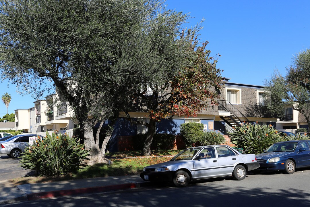 Beadnell Apartments in San Diego, CA - Building Photo