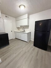 1614 Vauthier St in La Marque, TX - Foto de edificio - Building Photo