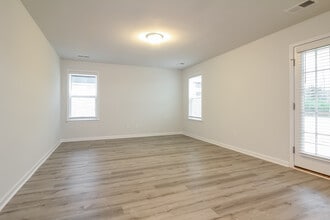 518 Whittier St in Greenville, SC - Building Photo - Building Photo