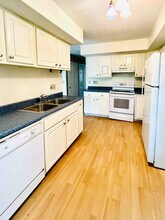 55 East Ter - Single Family Home in South Burlington, VT - Foto de edificio - Building Photo