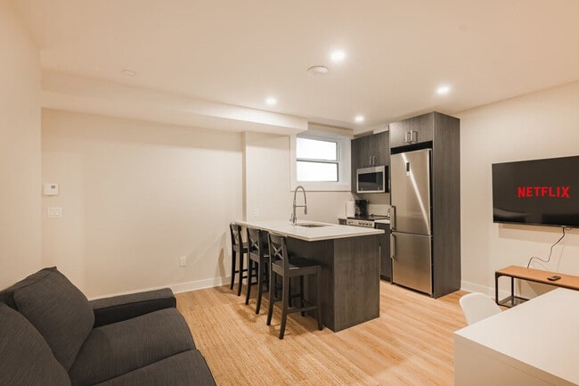 property at 1849 Av. Lincoln