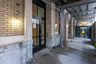 67 Vestry St in New York, NY - Building Photo - Building Photo