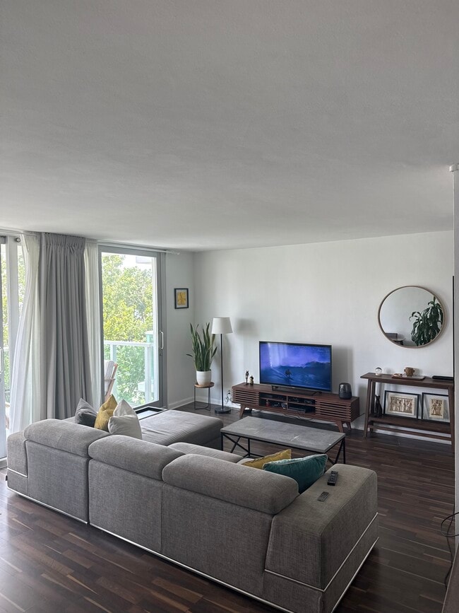 property at 1000 West Ave