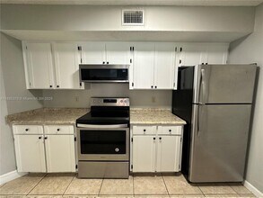 10500 SW 155th Ct in Miami, FL - Building Photo - Building Photo