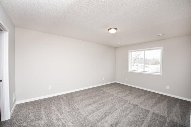 11525 37th Ave SE in Becker, MN - Building Photo - Building Photo