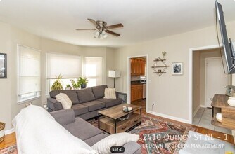 2410 Quincy St NE in Minneapolis, MN - Building Photo - Building Photo