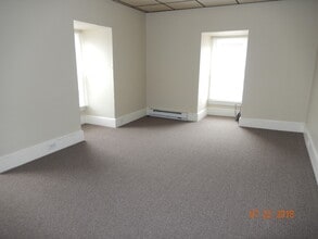 300 W Maple St in Dallastown, PA - Building Photo - Building Photo