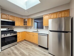 2336 N Commonwealth Ave in Chicago, IL - Building Photo - Building Photo